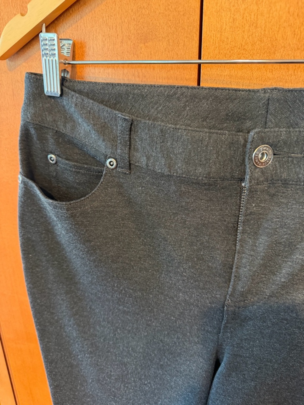 Vince Camuto Dark Charcoal Pants size 30/10